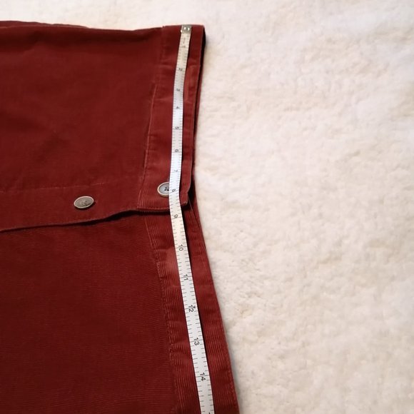 Burnt orange corduroy button-up skirt - Picture 4 of 7